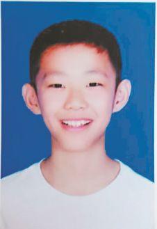 襄阳贾雯吃瓜事件,网络热议背后的真相与反思